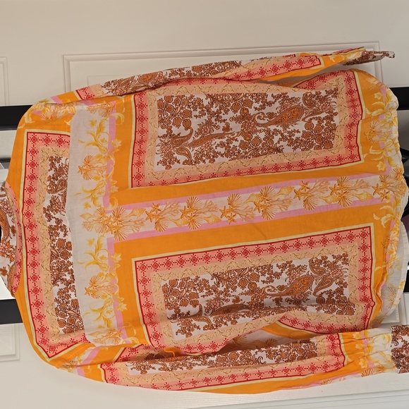 Colorful Button-Up Shirt Sz Xl - Picture 4 of 4